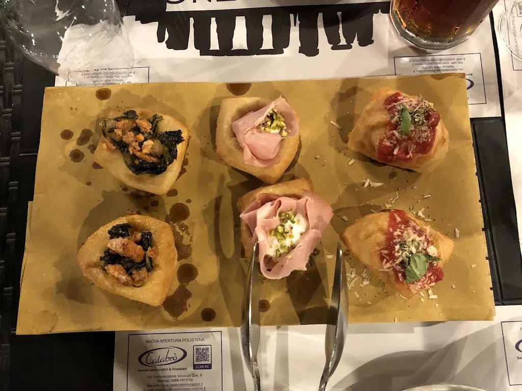 Simone Napoli_Evoli Pizzeria Lounge bar_Polistena_review