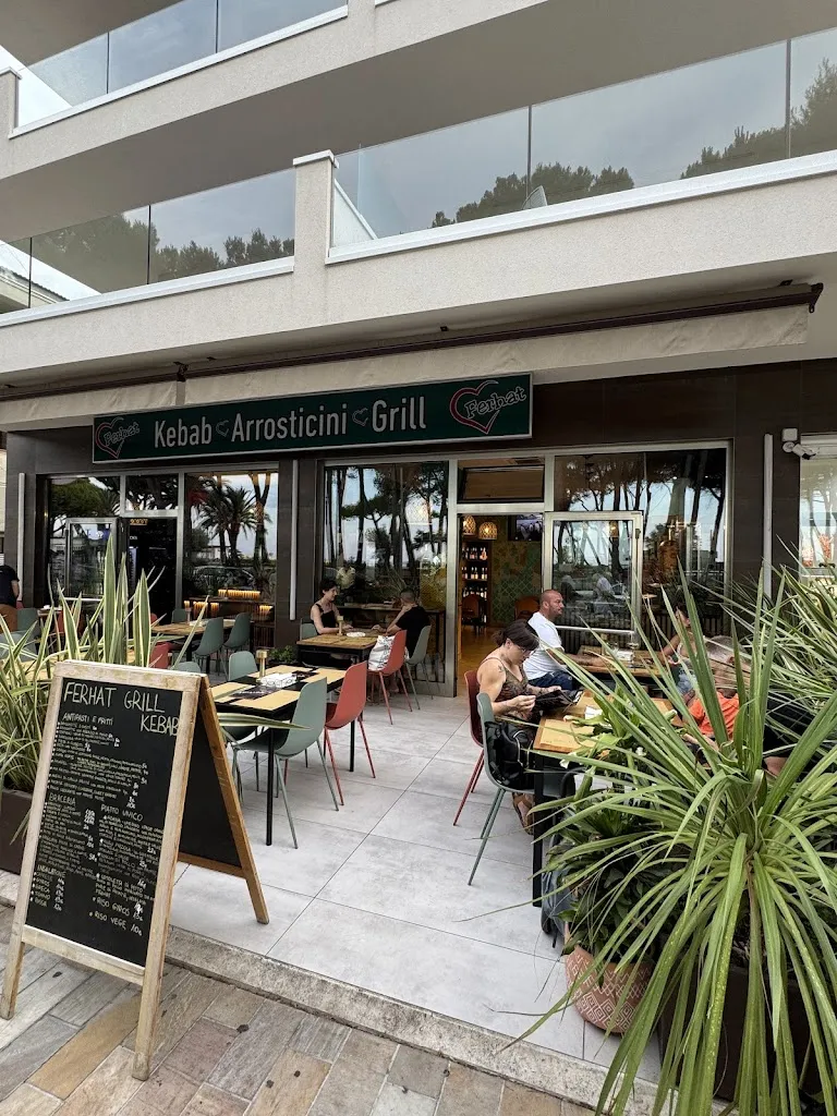 Ferhat Kebab Grill e Arrosticini restaurant in Alba Adriatica
