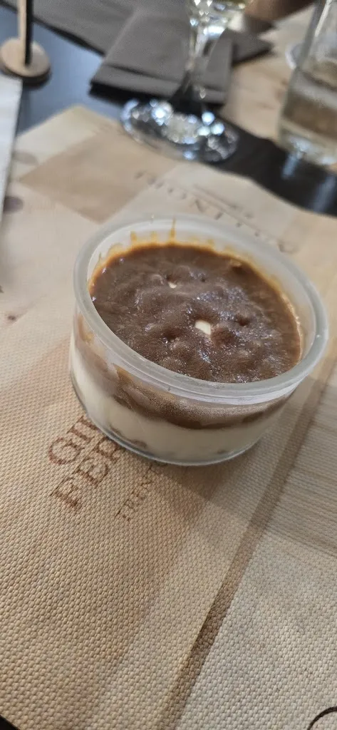 Nicole Robalo_L 'Oasi In Piazza_Riace_review