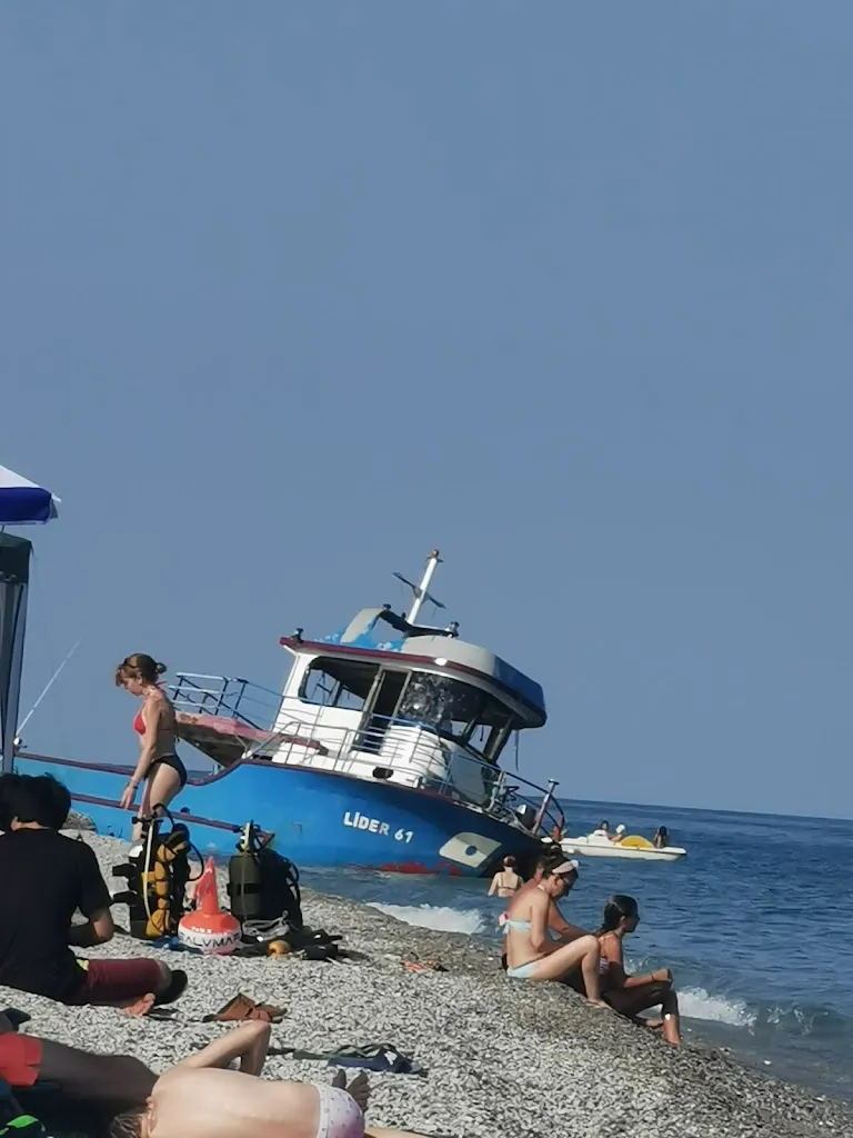 Vincenzo Messina_Lido Al Mare_Riace Marina_review