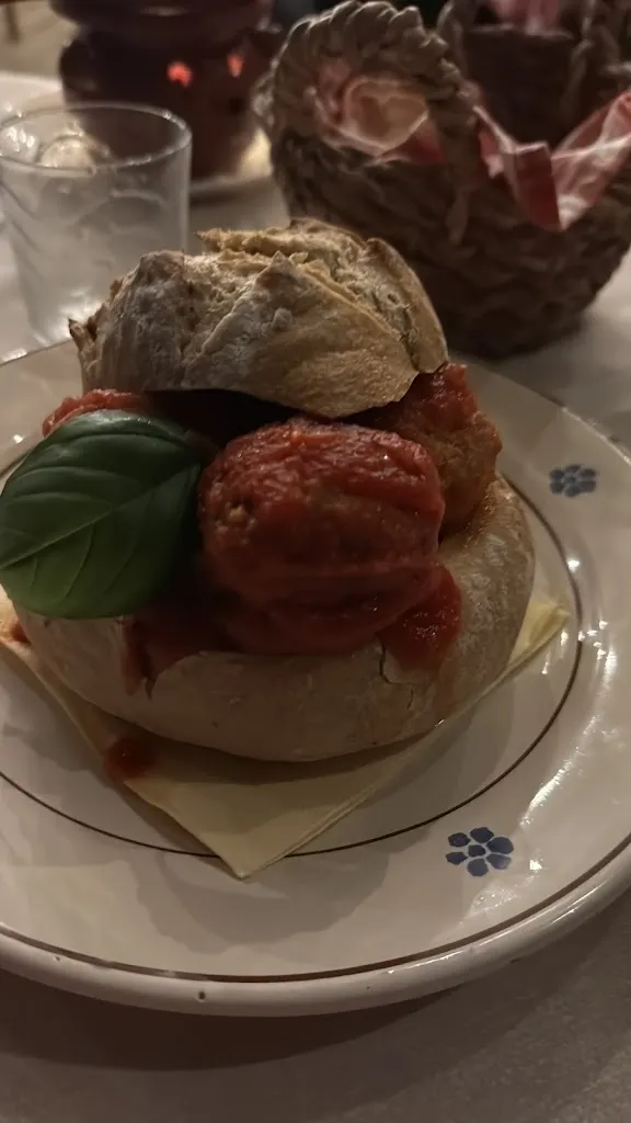 Enzo Delle Cave_Trattoria Ticciabbaca_Praia a Mare_review