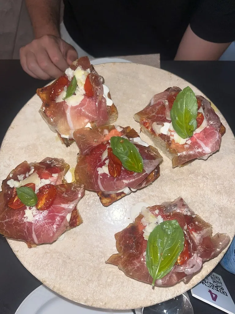 Virginia Badioli_30 Posti_Praia a Mare_review