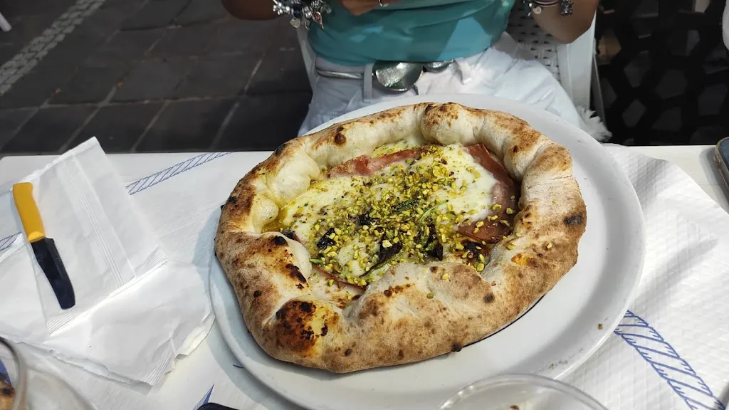 Vincenzo Milone_O' Cirasiello_Praia a Mare_review