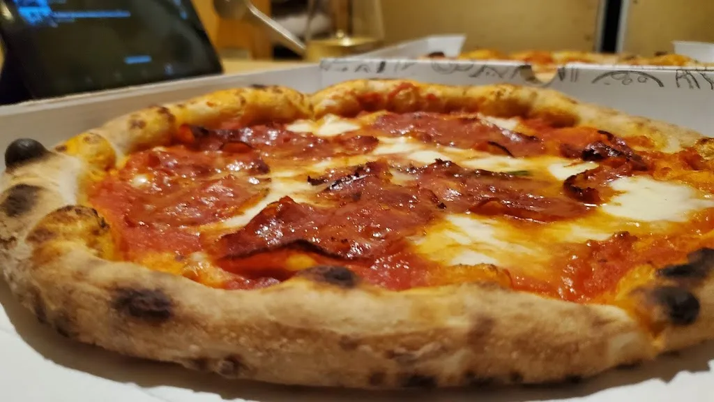 Josh Stryker_Charlot Artigiani Della Pizza_Praia a Mare_Bewertung