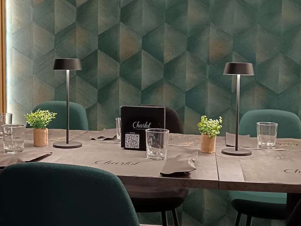 Charlot Artigiani Della Pizza restaurant in Praia a Mare