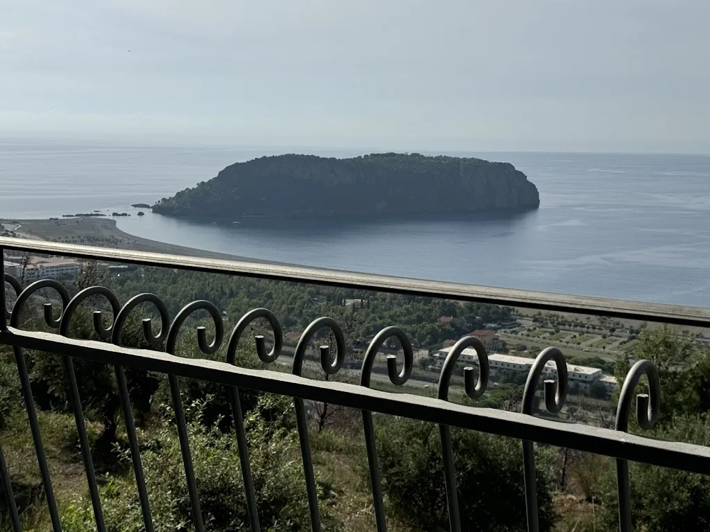 Kevin Adams_Ristorante Pizzeria Saraceno Di Massara A._Praia a Mare_review