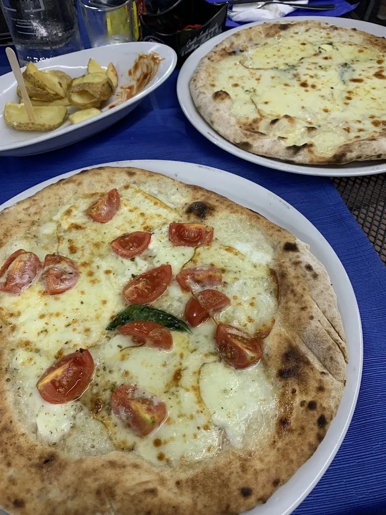 Gerardo Vitale_Madrigale Pub_Praia a Mare_review