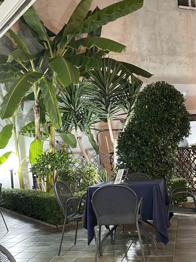 Madrigale Pub_Praia a Mare_slider_image_1