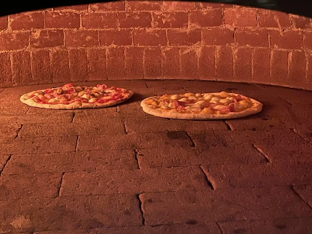 Madrigale Pub_Praia a Mare_slider_image_2