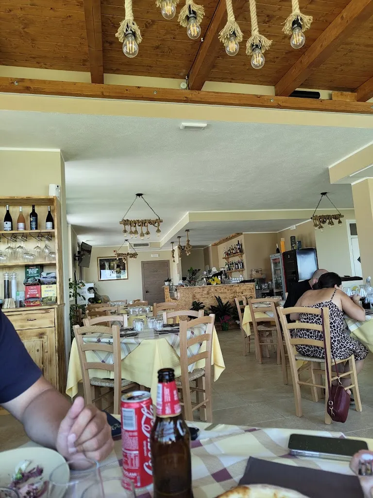 Terramari Bar trattoria pizzeria restaurant in Ricadi