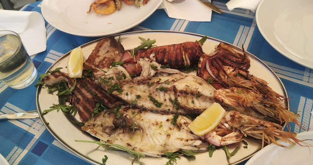 Shinkarenko Oleksandr_Fisheria Gastronomia_Ricadi_reseña