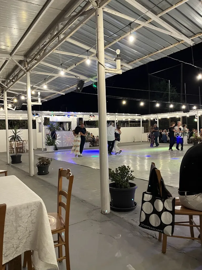 Ristorante - Pizzeria | La Cascina di Iozzi Antonella restaurant in Rocca di Neto