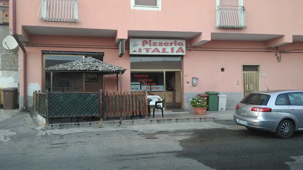 Pizzeria Italia restaurant in Rocca di Neto