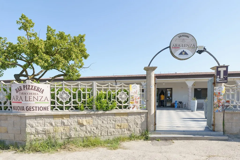 Ristorante & Pizzeria Ara Lenza restaurant in Roccabernarda
