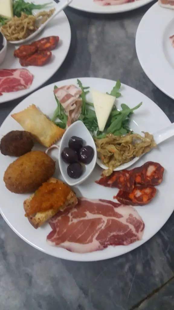 Al Favaloro_Roccabernarda_slider_image_2