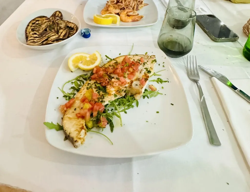 Alice Zinizoboli_Pizza e Sfizi_Rocca Imperiale_review