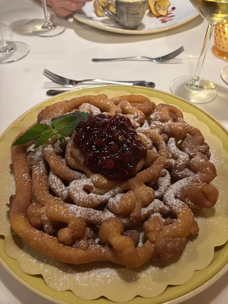 Anna Osborne_AdlerKeller_Corvara_review