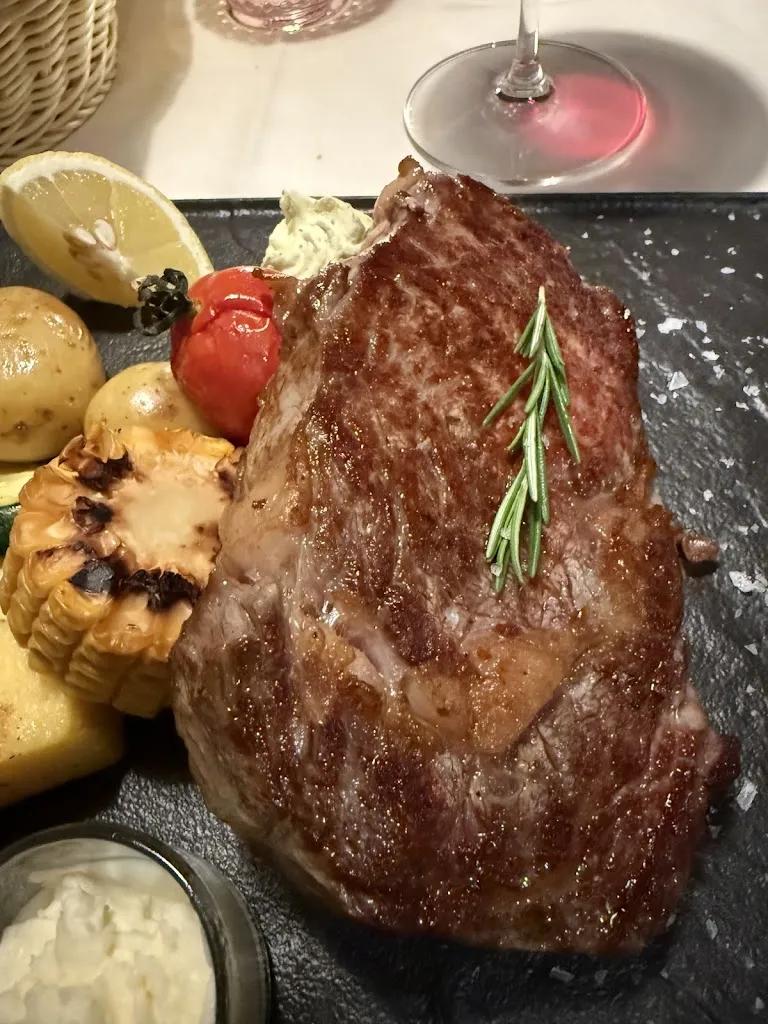 Alex Menez_AdlerKeller_Corvara_review