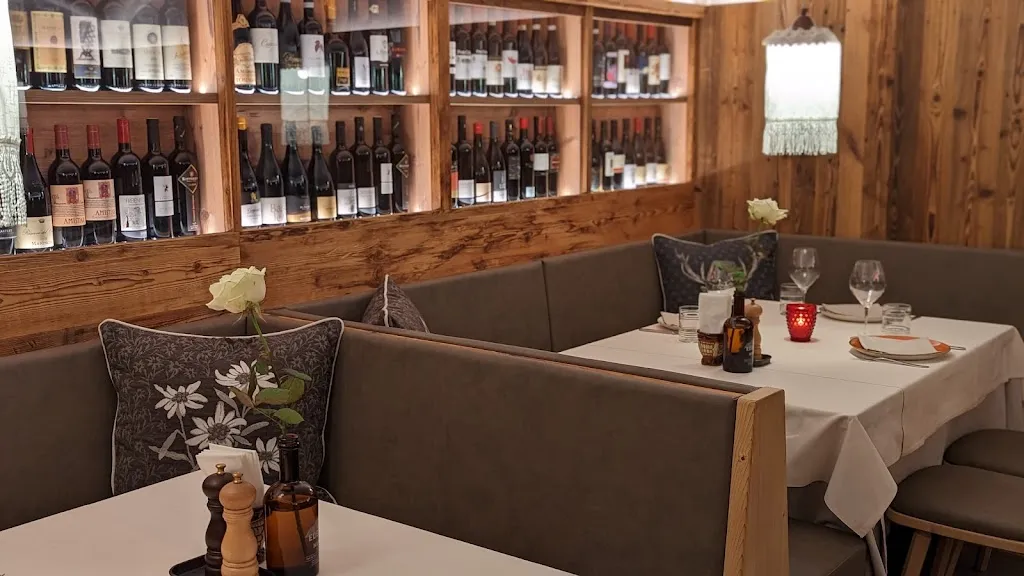 AdlerKeller_Corvara_slider_image_1