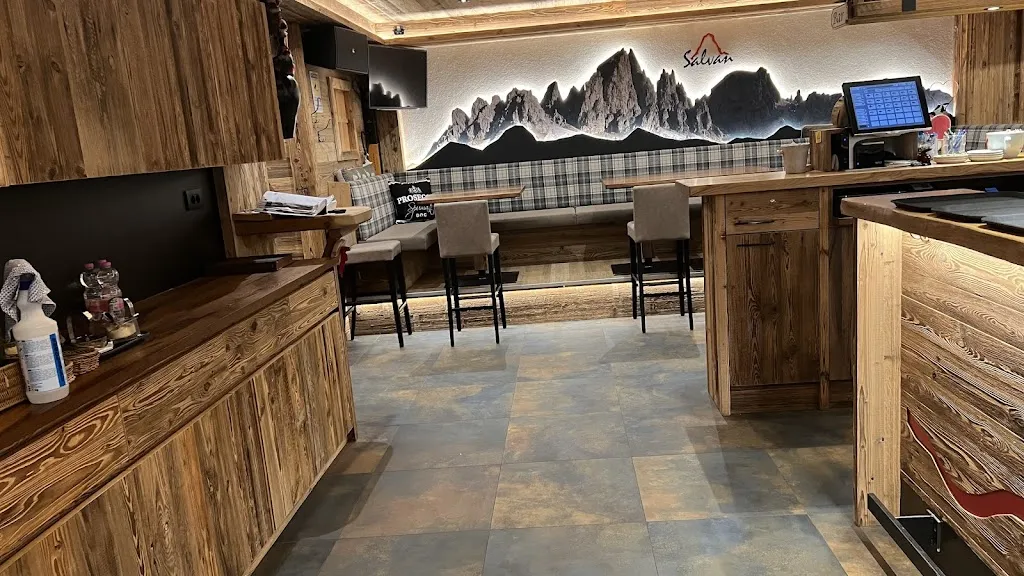 Pawel Nawrocki_Pizzeria Ristorante Salvan - Corvara in Badia _Corvara_review