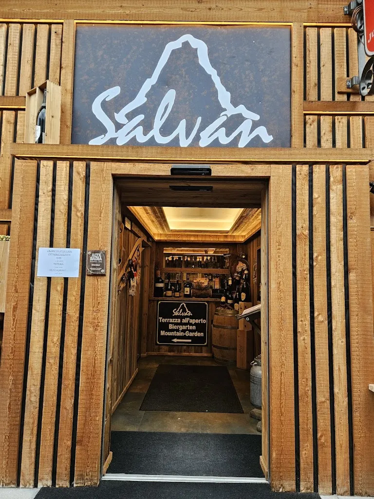 Renáta Řeháková_Pizzeria Ristorante Salvan - Corvara in Badia _Corvara_review