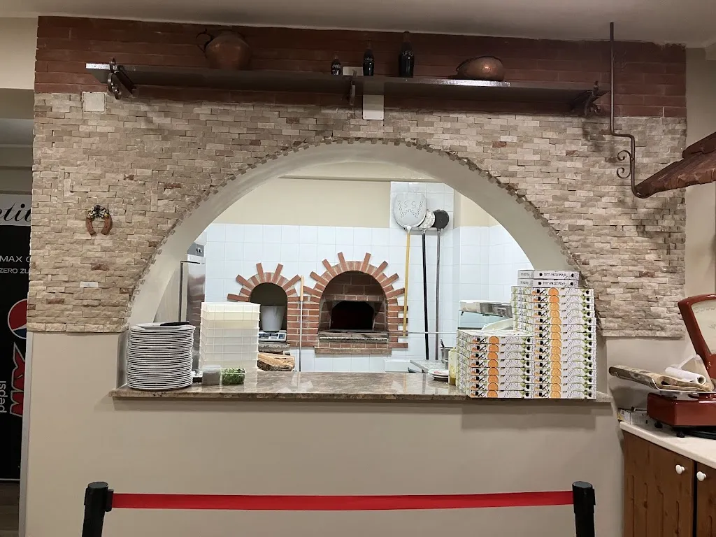 saverio cutini_Pizzeria Trattoria Gesmundo_Roggiano Gravina_recensione