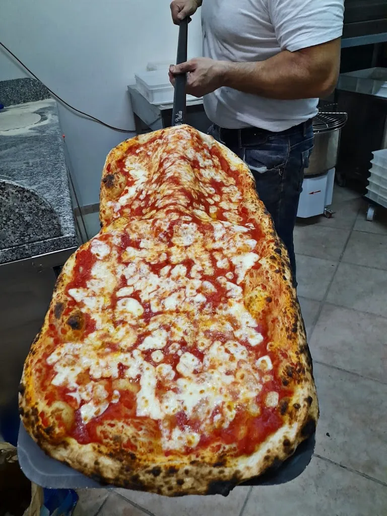 Pizzeria dallo Sturm_Roggiano Gravina_slider_image_3