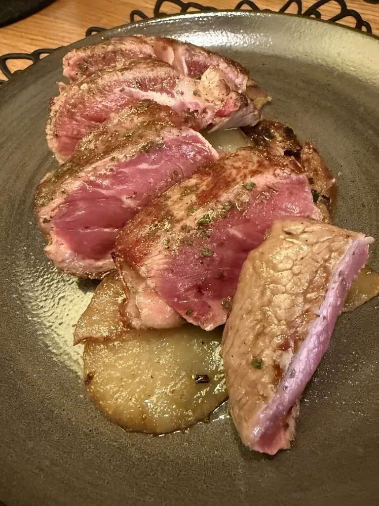 Alex Menez_Taverna Posta Zirm_Corvara_recensione