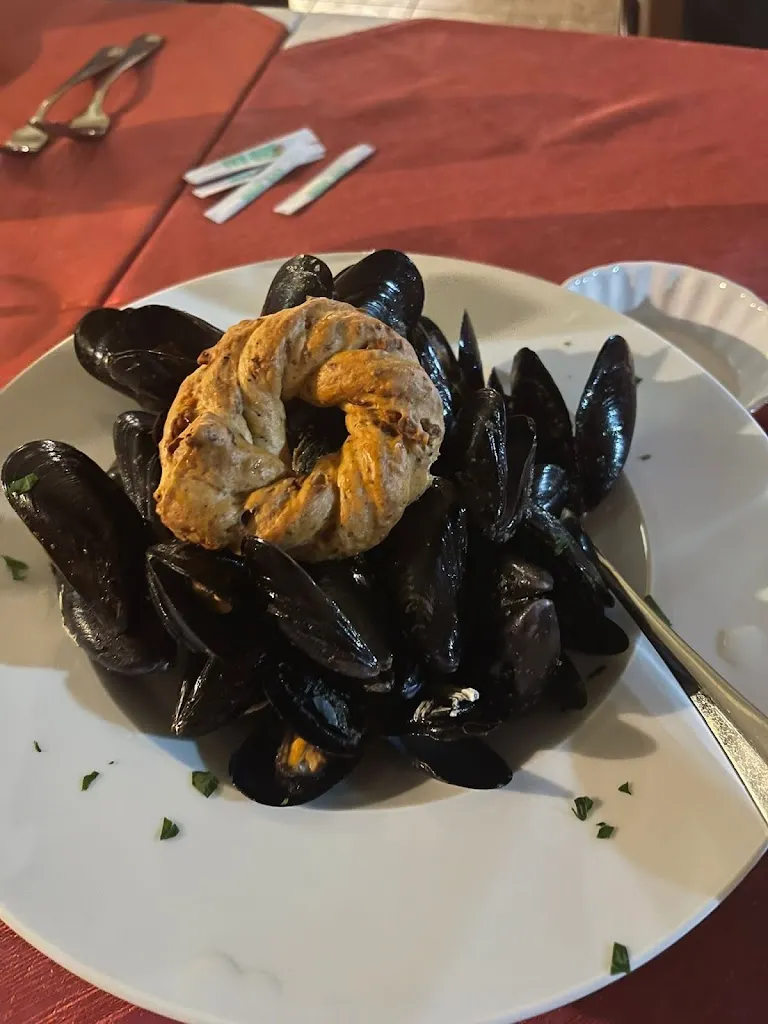 Menu_Canonici pizzeria & restaurant_Roccelletta_image_2