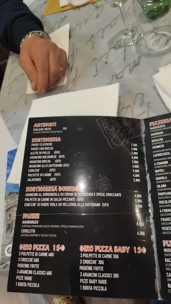 Menu_In 4 x te_Roccelletta_image_2