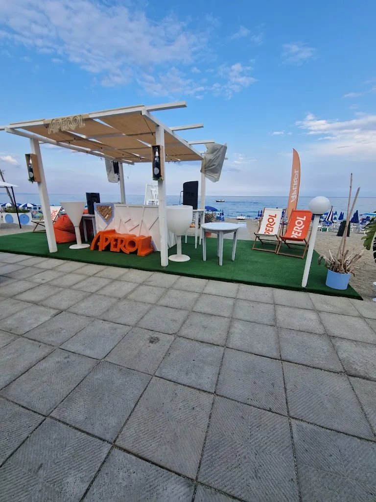 renato lamanna_Kalyva Beach _Roccelletta_review