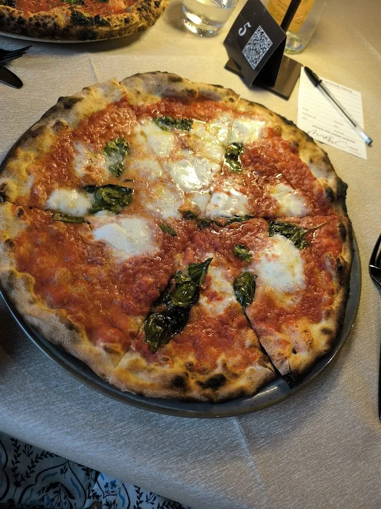 Ramona Esposito_Mirko Cicco il Golosone_Roccelletta_review