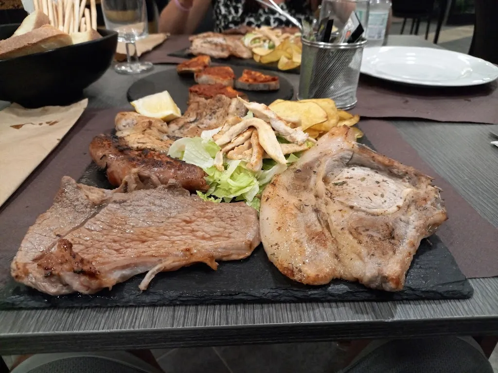 IL GUALTIO restaurant in Roccelletta