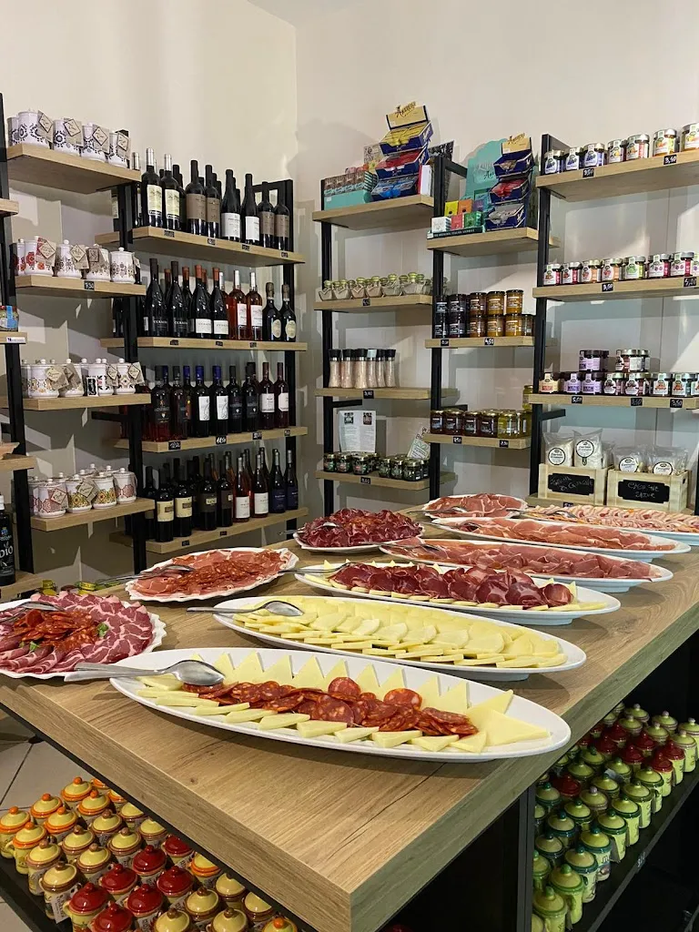 Unico 34 restaurant in Rogliano