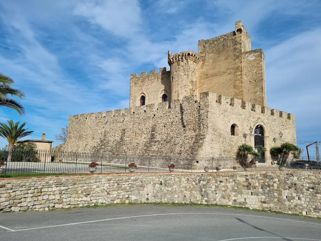 Castello Federiciano restaurant in Roseto Capo Spulico