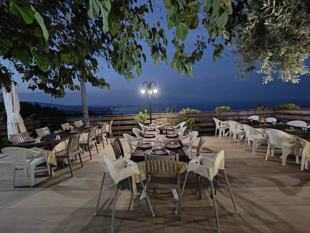 Masseria Capoliscio_Roseto Capo Spulico_slider_image_1