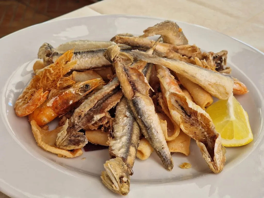 Ristorante Pizzeria La Terrazza del Gusto restaurant in Roseto Capo Spulico