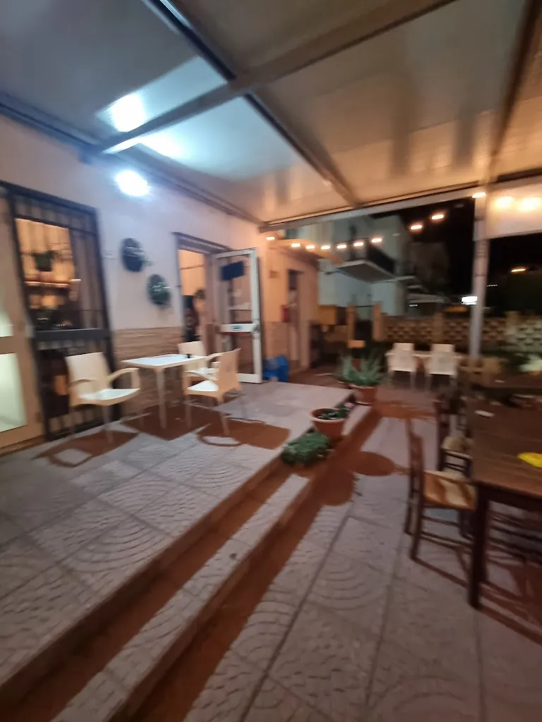 Giuseppe Avena_La Fermata_Roseto Capo Spulico_review