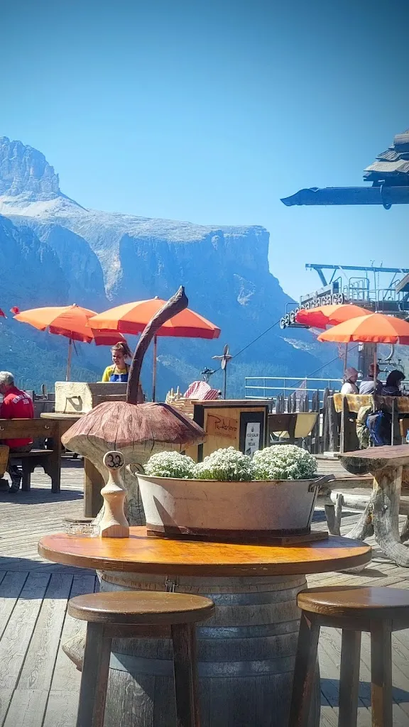 Sonja Leskovar_Alpine Restaurant Piz Arlara_Corvara_review