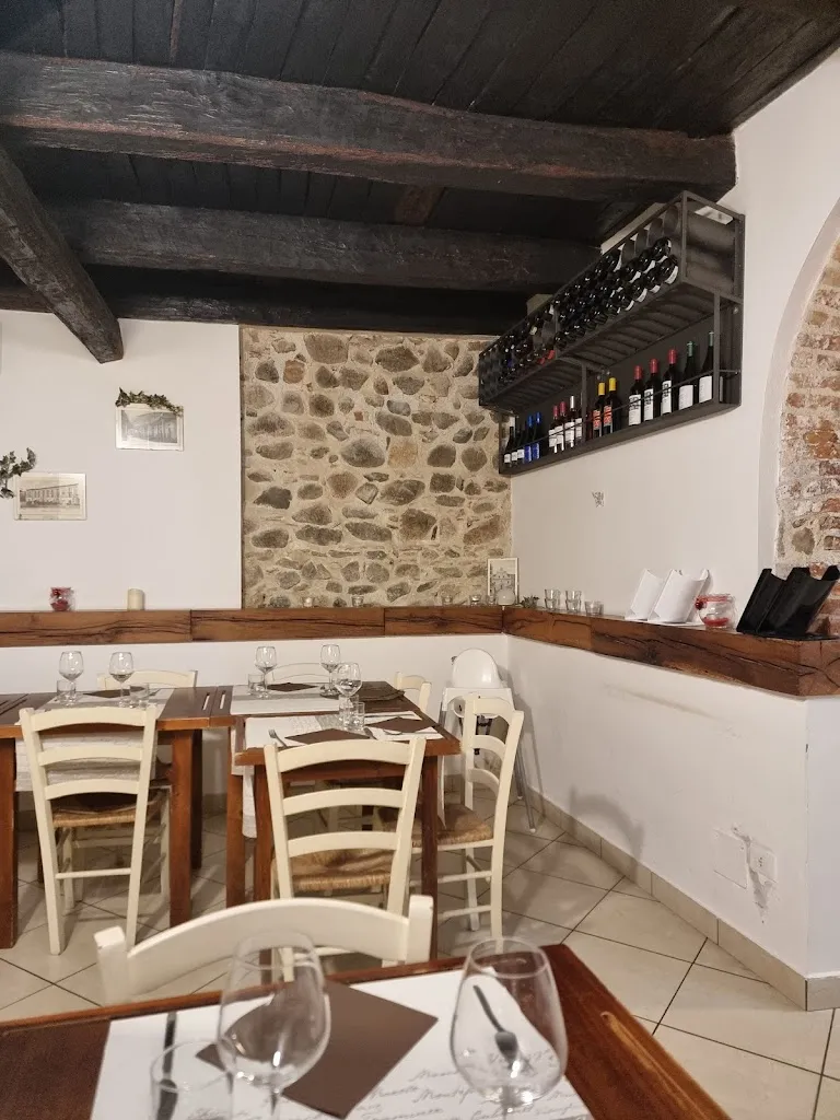 Vineria mastro Gustino_Rossano_slider_image_2