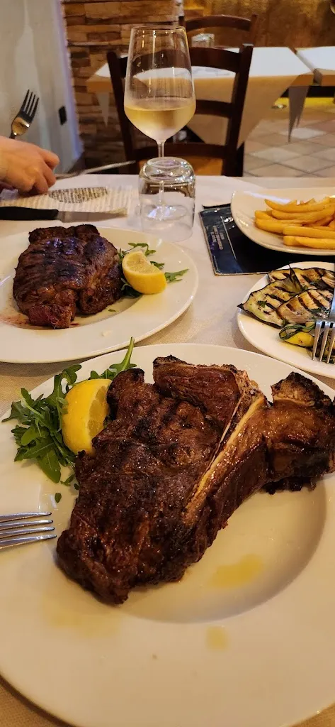 Lior Hilel_LA TAVERNA braceria - trattoria_Rossano_review