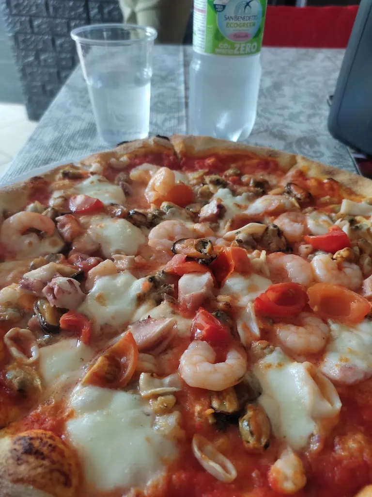 Mohammed Khadel_Pizzeria Pulcinella_Rossano_review