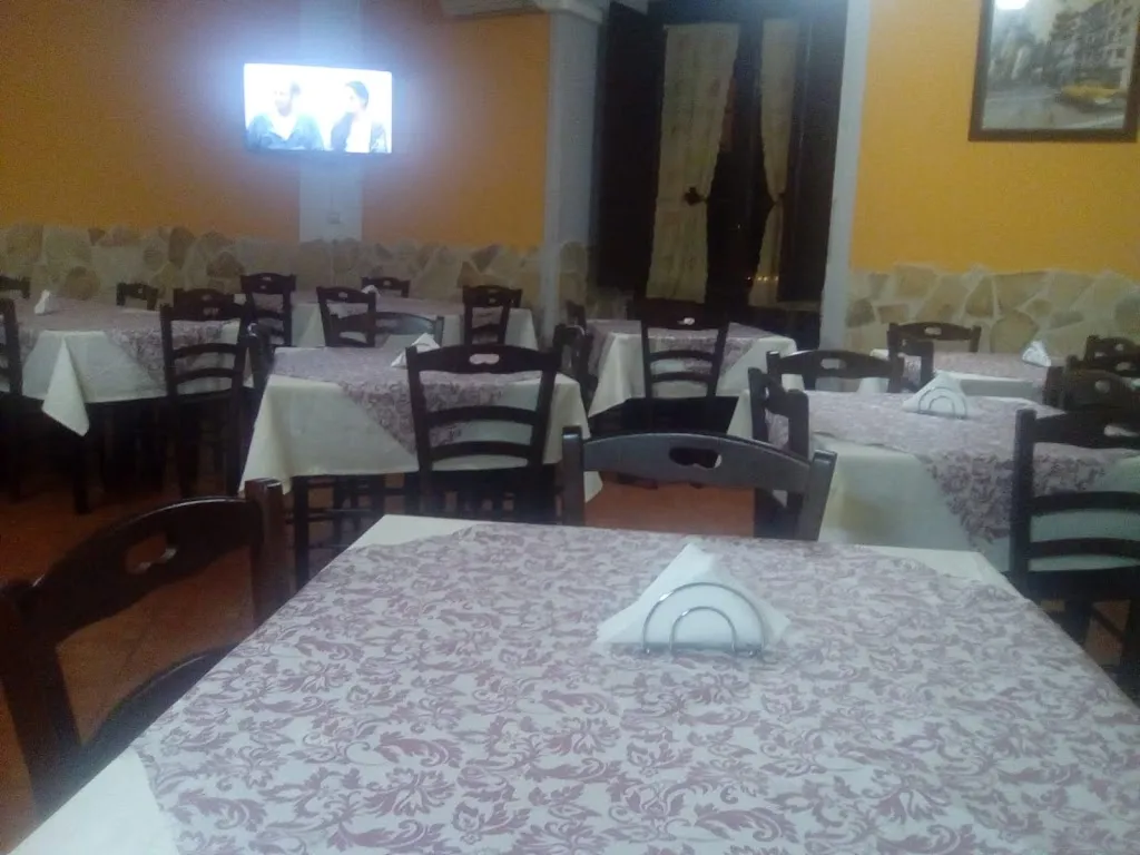 Pizzeria - Trattoria " La Tana Del Gusto" restaurant in Rossano