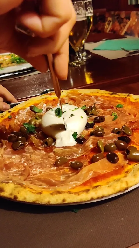 Restaurant Black Hill Pizzeria_Corvara_slider_image_2