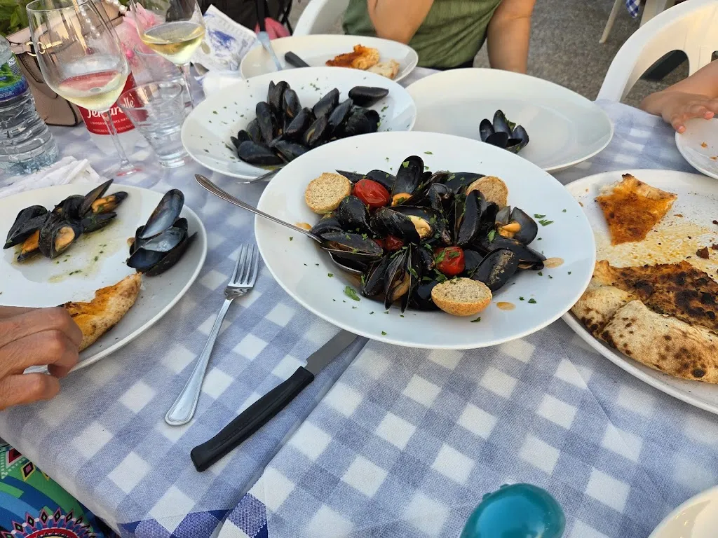 Andrea Montagno Cappuccinello_Il Fondaco_Rossano Stazione_recensione