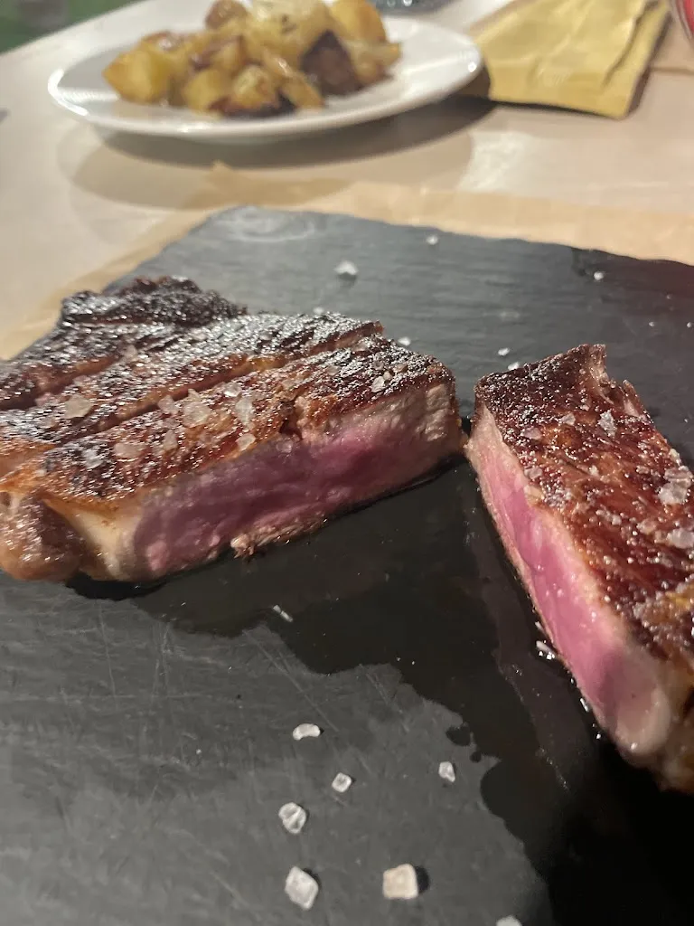 Francesco Antonio Russo_Toro scatenato - Griglieria_Rossano Stazione_review