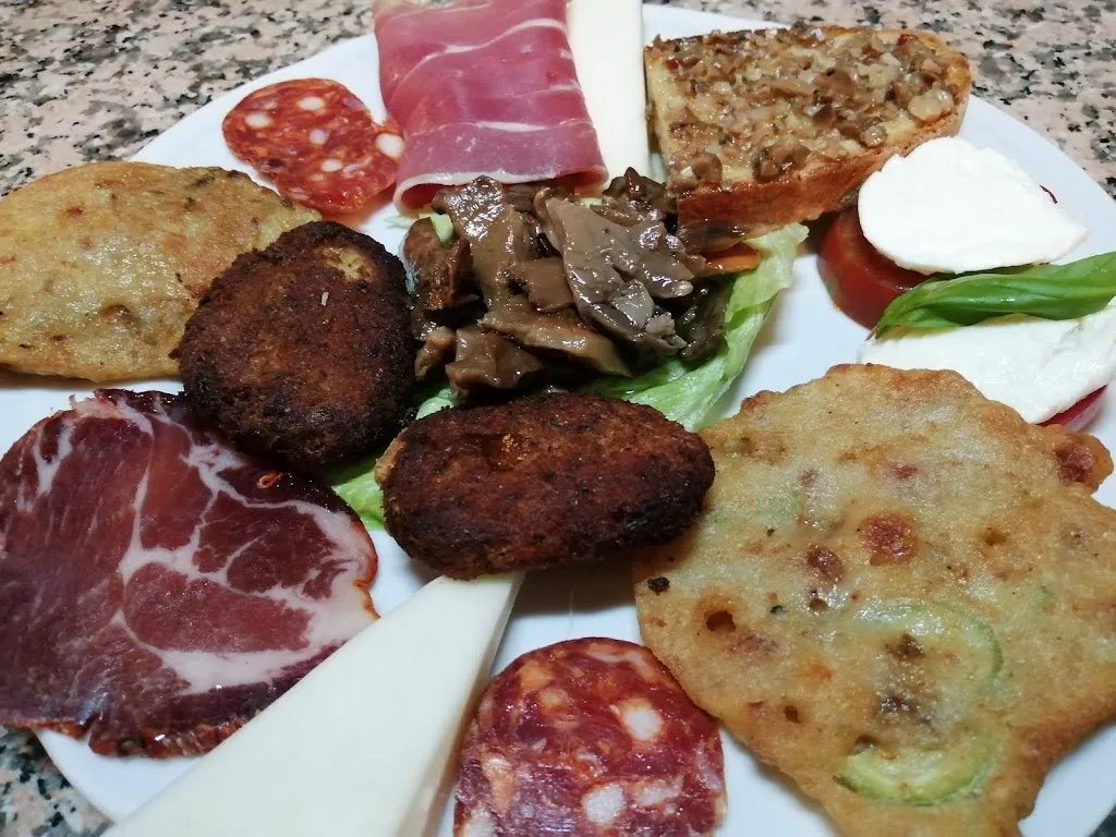 Ristorante-Pizzeria Selva dei Castagni di Mirabelli Enzo_San Benedetto Ullano_slider_image_2