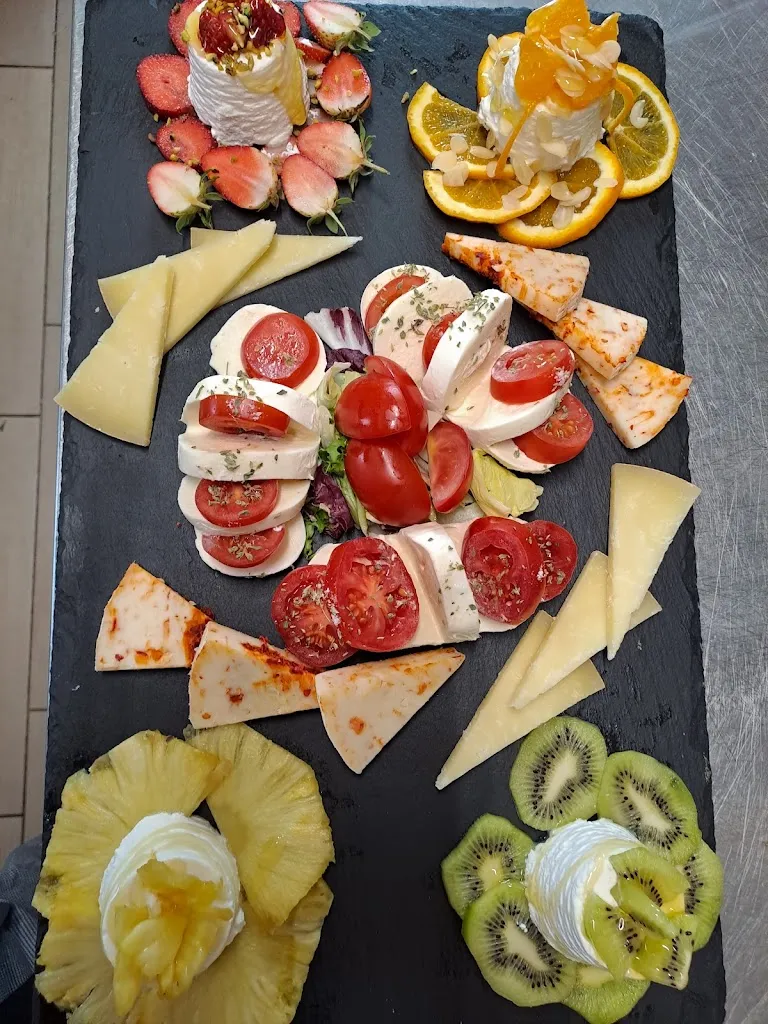 Rifugio Piano di Lanzo_San Donato di Ninea_slider_image_2