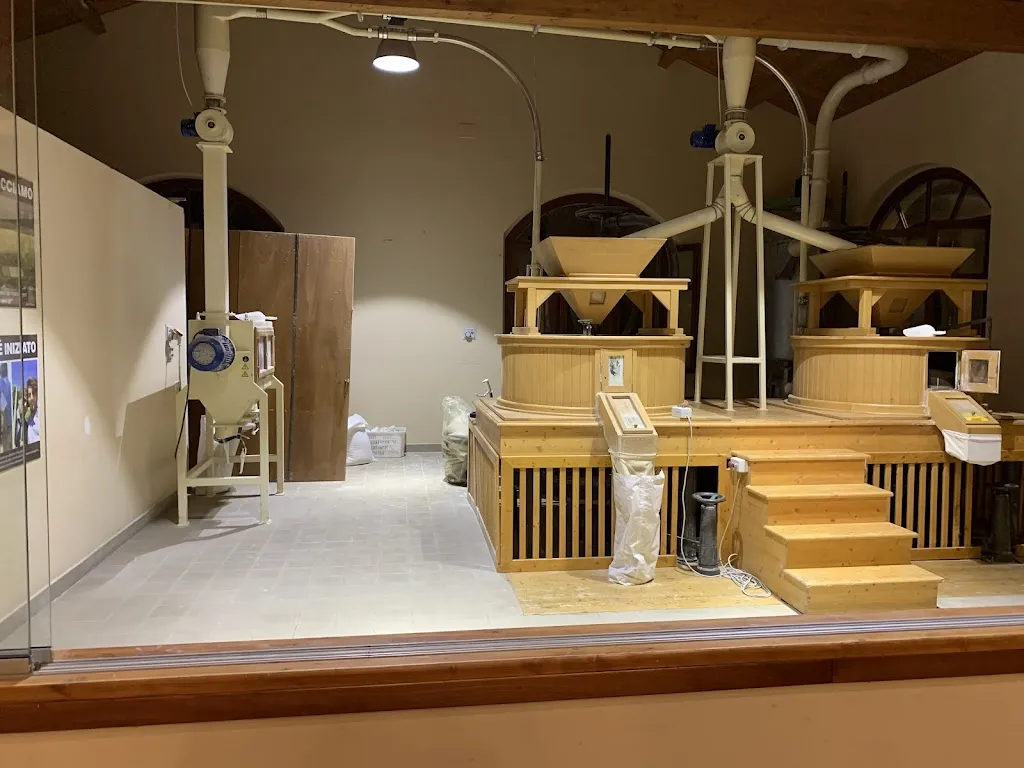 Carl Edwards_Mulinum San Floro - Mulino, Forno e Pizzeria Agricola come 100 anni fa._San Floro_review