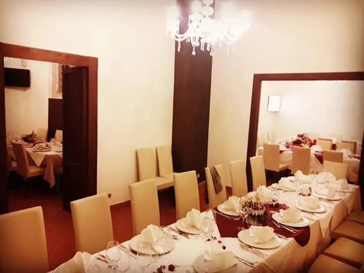 DOC - Collegio Sant'Adriano - restaurant in San Demetrio Corone